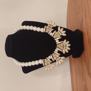 Statement necklace